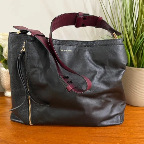 Pour La Victoire Black Leather Hobo Shoulder Bag with a Burgundy Strap - Picture 3 of 11